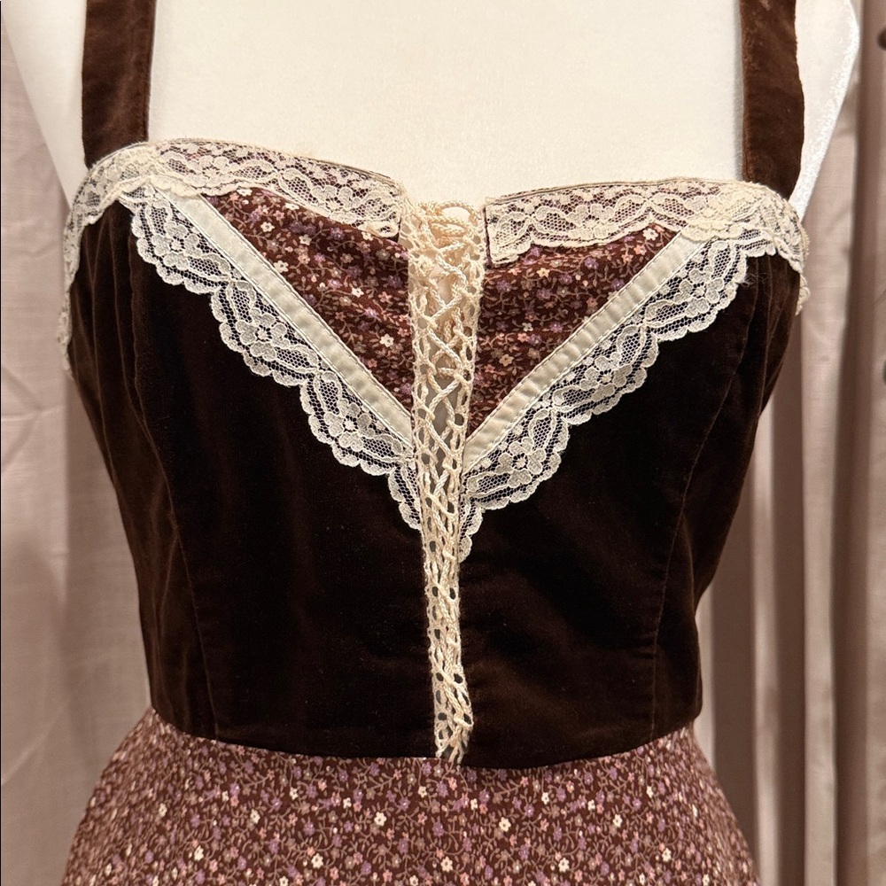 Gunne Sax Floral Dress in Brown and White - Picture 4 of 12